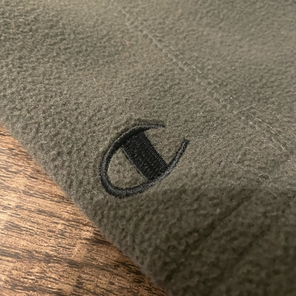 Champion pullover - Picture 2 of 5